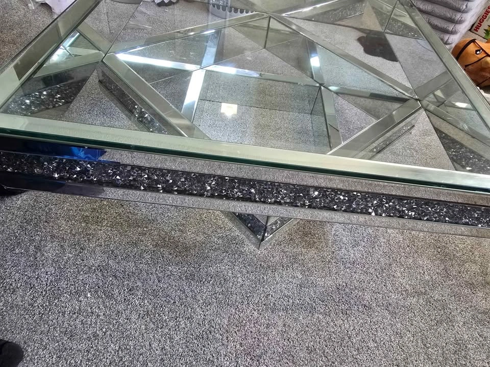 Table - photo 3
