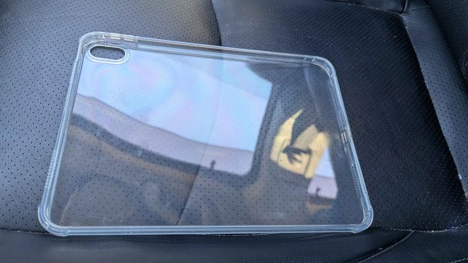 Ipad A16 clear case from Amazon - photo 2