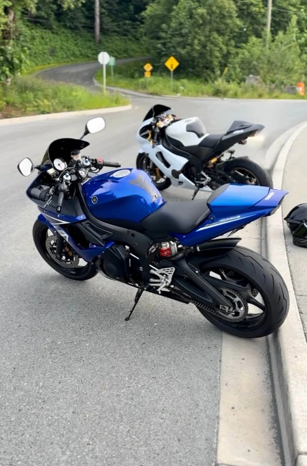 2009 Yamaha R6S - photo 2