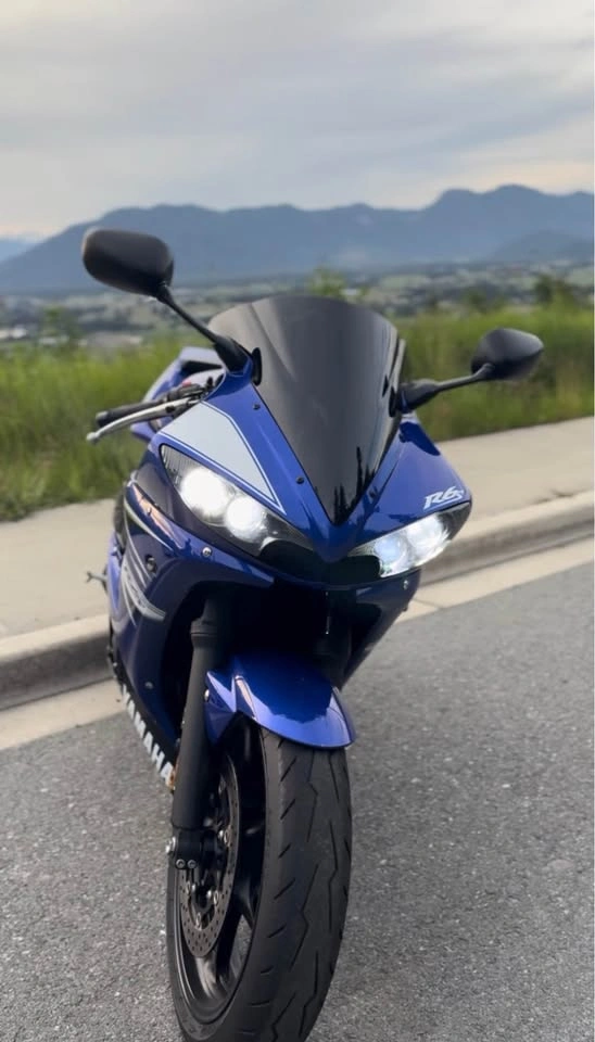 2009 Yamaha R6S - photo 4