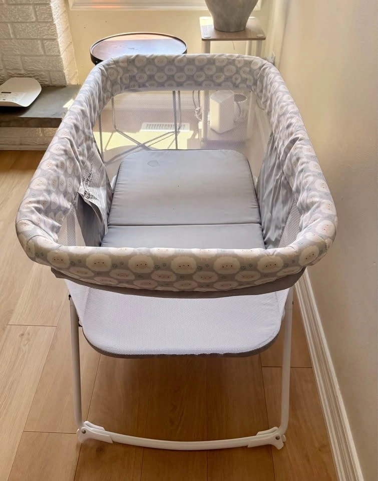 Ingenuity Snooze & Stow Rocking Portable Folding Bassinet - photo 4