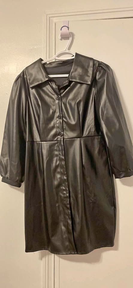 Brand New SHEIN Black Leather-Like Dress - Size 6 (M) 🖤