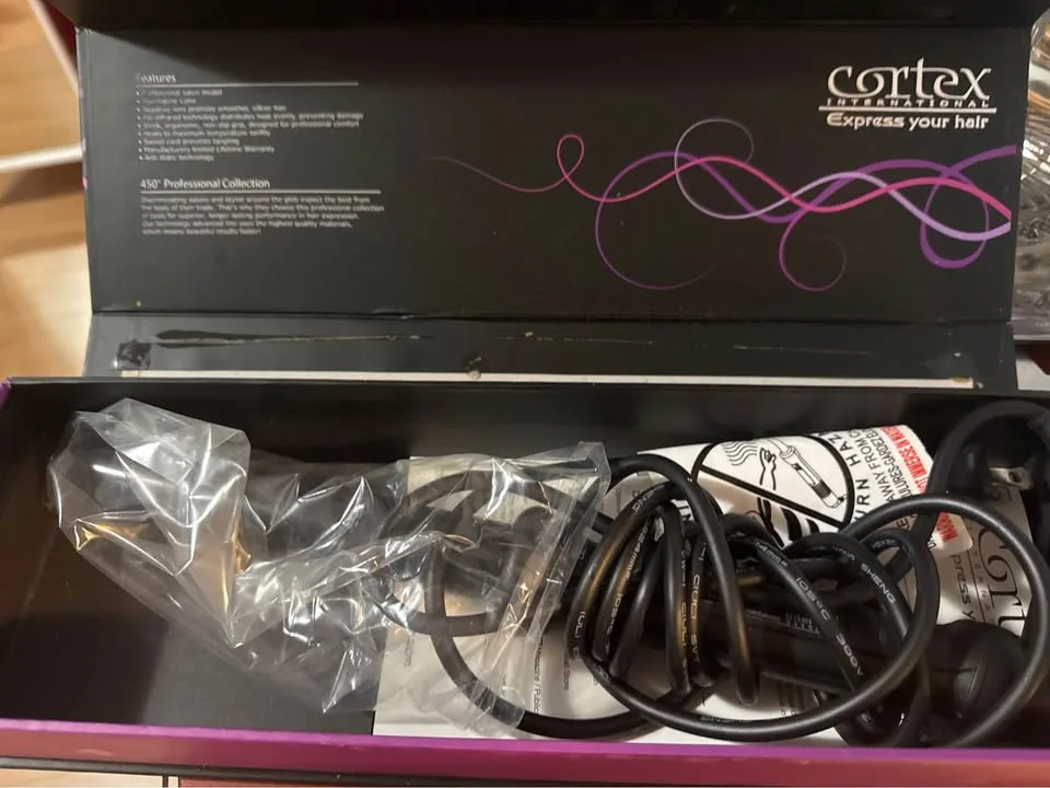Cortex International 1 1/2 Inch Curling Iron - CTX-15CIB image indicator(3)