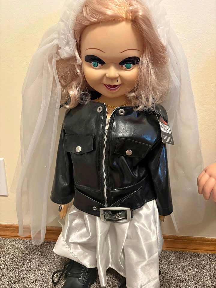 Chucky and Tiffany dolls