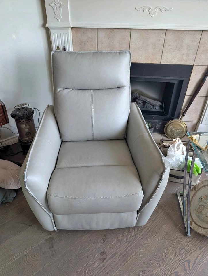 Pride Mobility LC358P - powerlift recliner