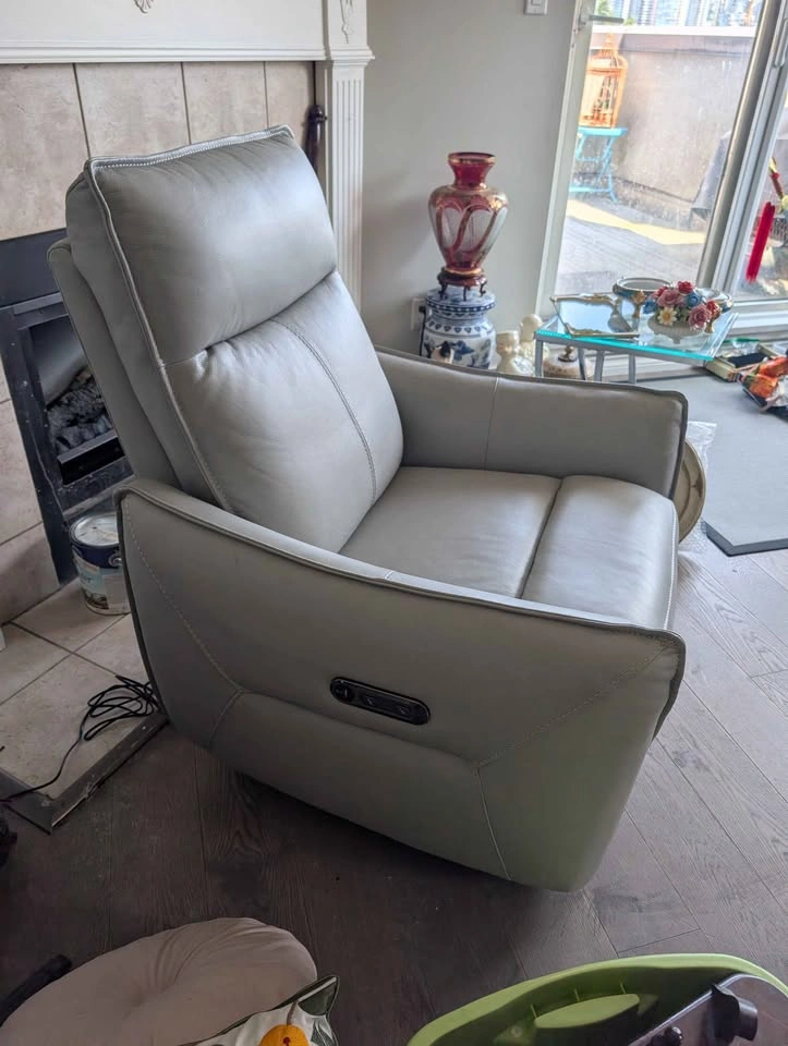 Pride Mobility LC358P - powerlift recliner - photo 2