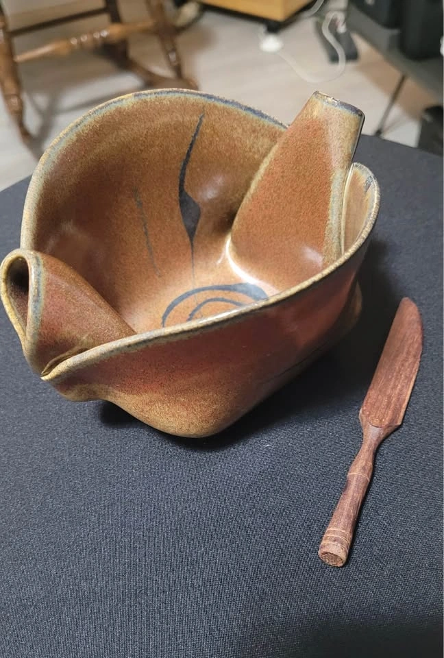 Pottery Butter Dish - photo 3