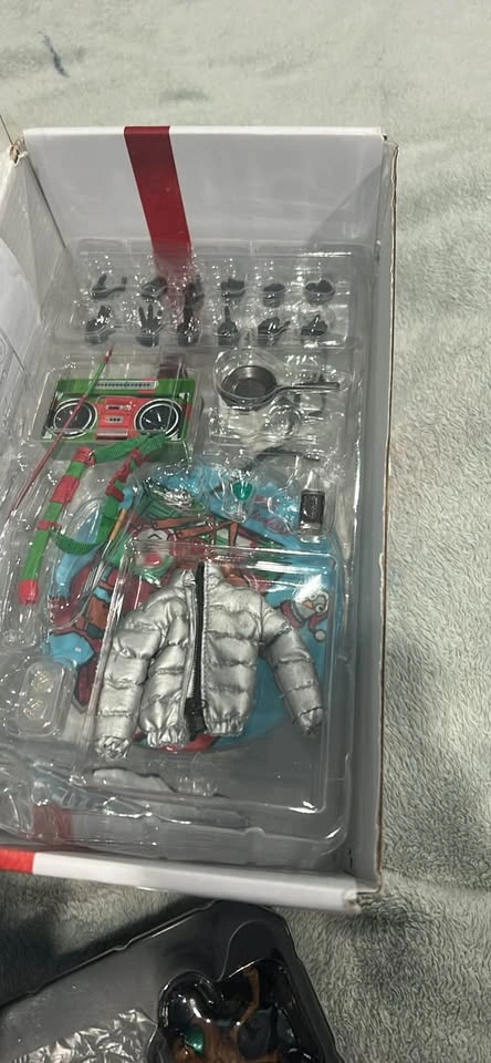 Mezco Gomez - photo 4