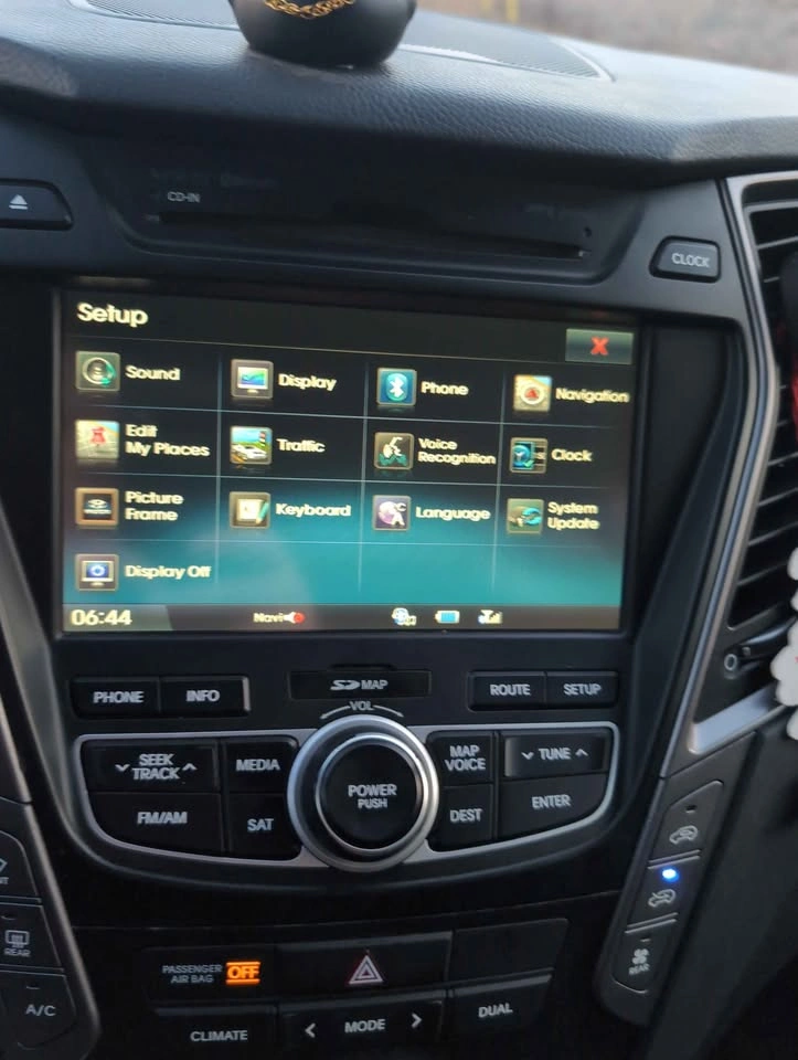 Hyundai Santa Fe 2013–2016 OEM Head Unit (Navigation) – For Part - photo 4