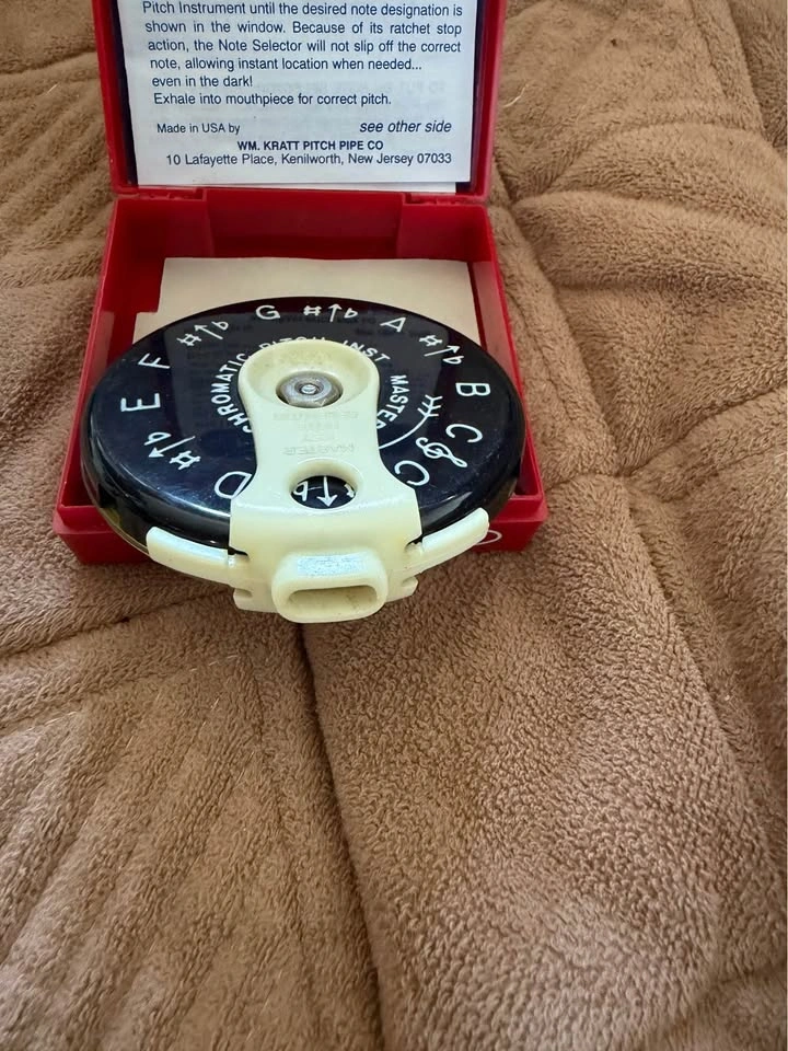 Boss TU-12 Tuner, Master Key Pitch Pipe, and Shure Needle - photo 3