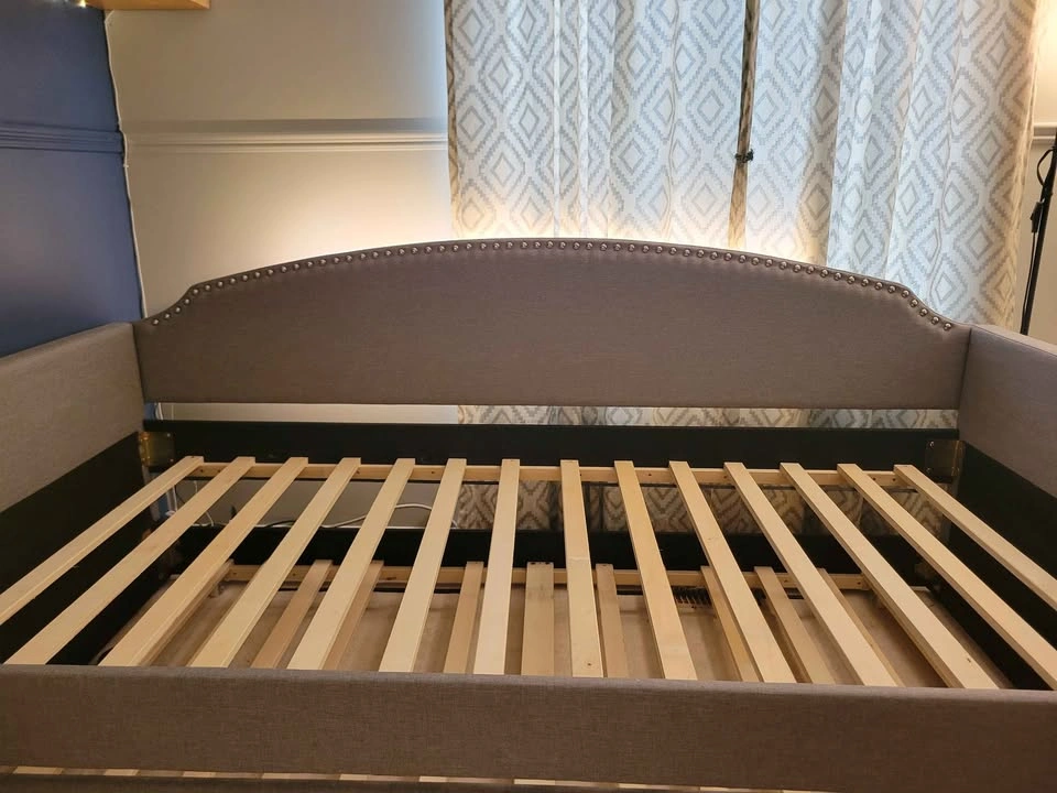 Grey Upholstered Daybed with Trundle - photo 5