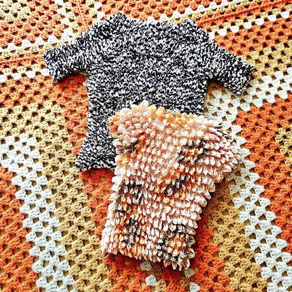Y2K Popcorn Tops Bundle 2 Piece Vintage Crinkle Shirts