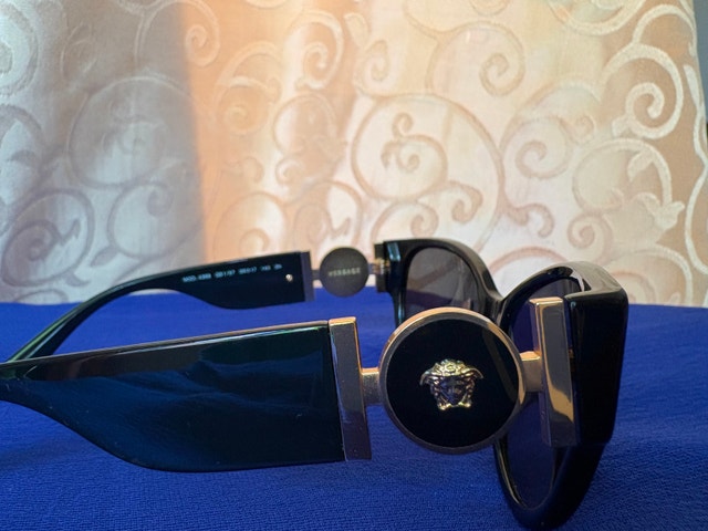 Versace Women's Cat-Eye Sunglasses / Made in Italy / Brand New - photo 3