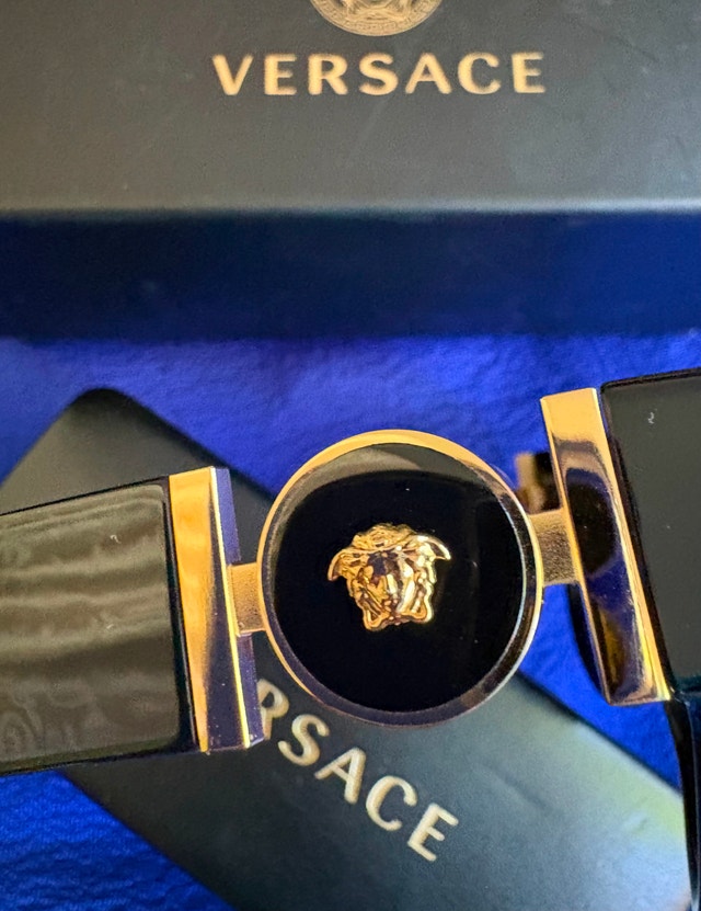 Versace Women's Cat-Eye Sunglasses / Made in Italy / Brand New - photo 4