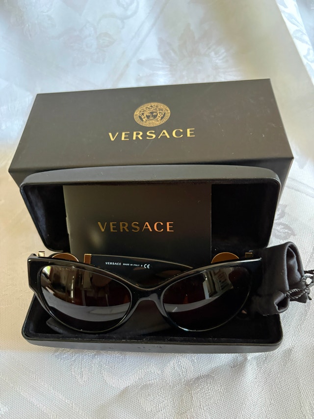 Versace Women's Cat-Eye Sunglasses / Made in Italy / Brand New - photo 5