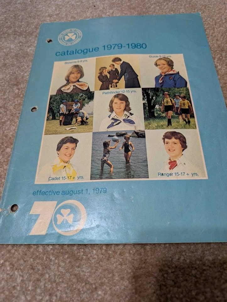Vintage Girl Guides of Canada Brownie Memorabilia Set - photo 3