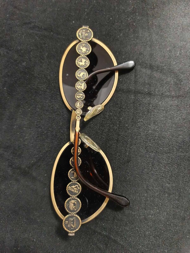 Fendi Sunglasses - photo 2