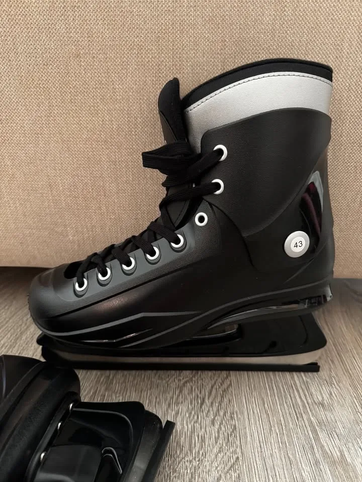 Ice skates - size EU43/US9.5 image indicator(4)