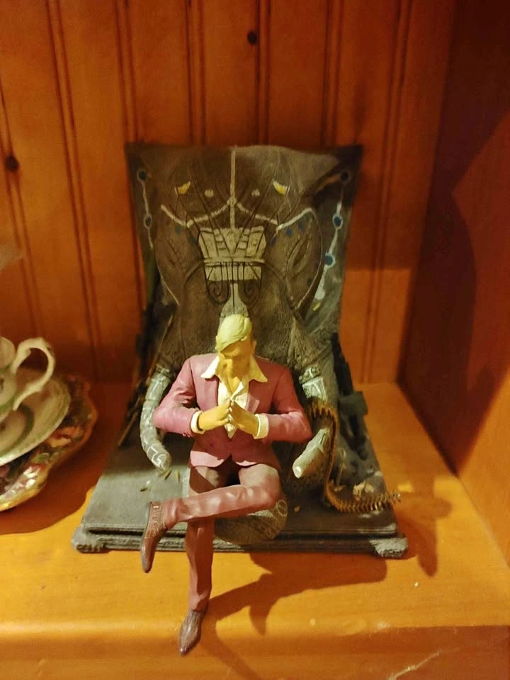 Far Cry 2 collectible figure