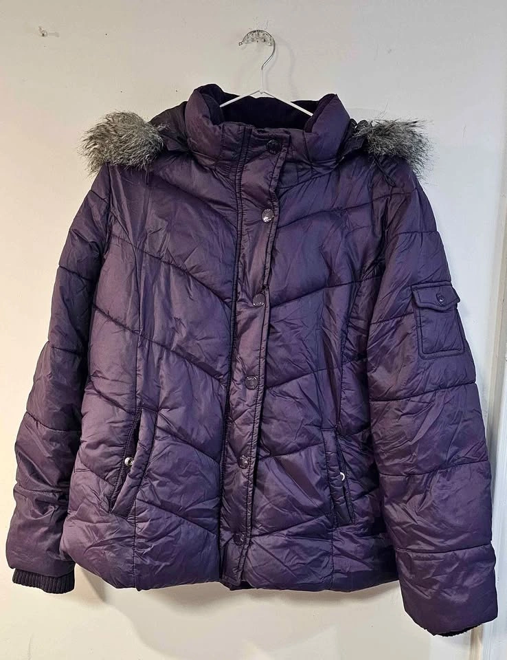 [Size M] Gap brand purple puffer jacket