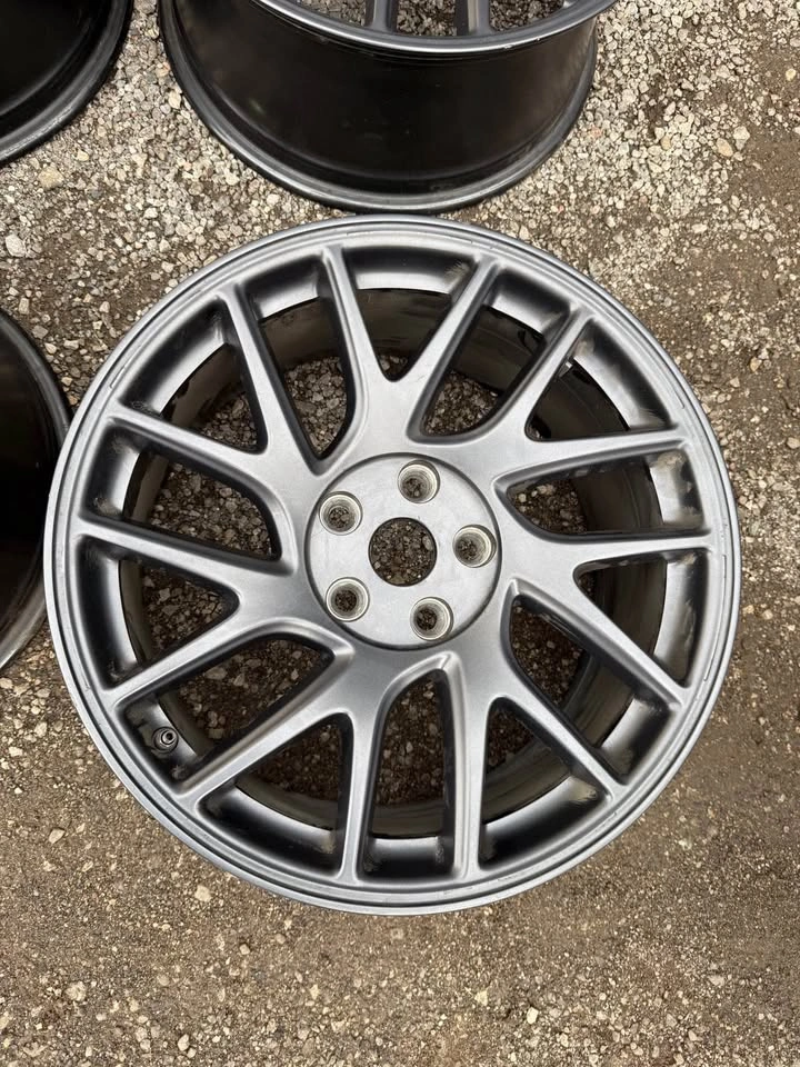 Set of OEM 18” Tesla Model 3 Photon Rims - photo 2