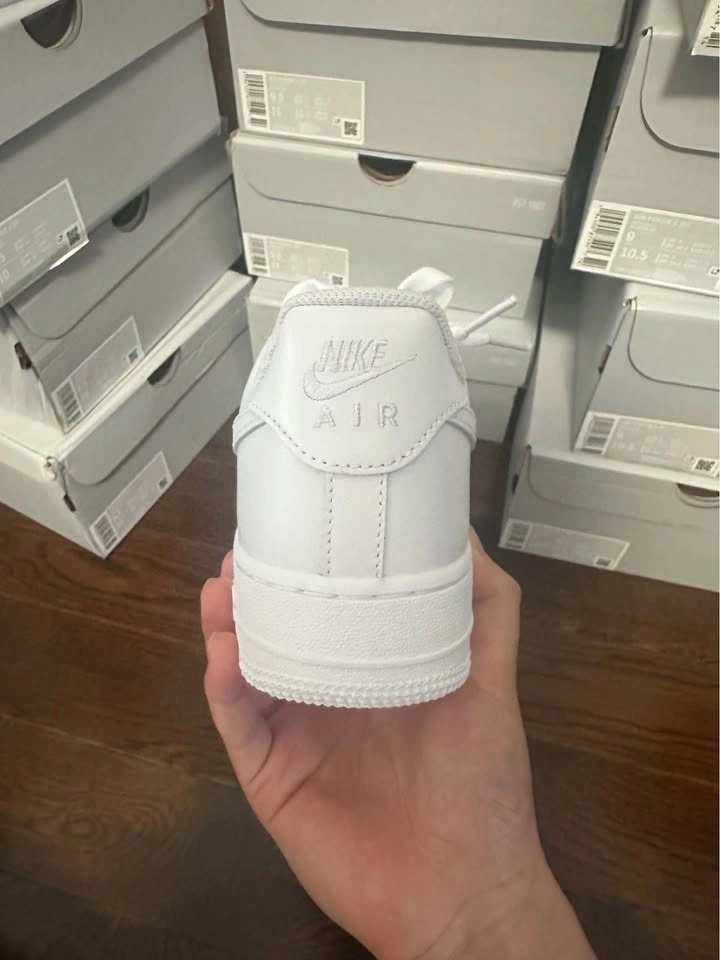 Nike Air Force 1 Low White ‘07 - photo 4