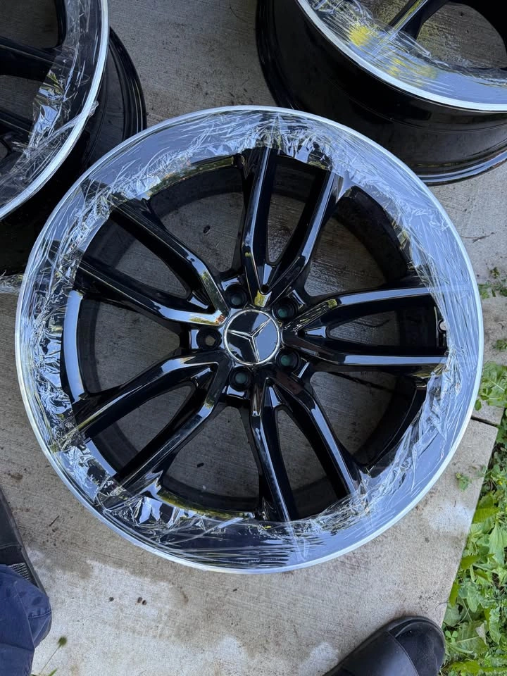 Set of OEM Staggered 20” Mercedes AMG E53/CLS 53 Rims - photo 3