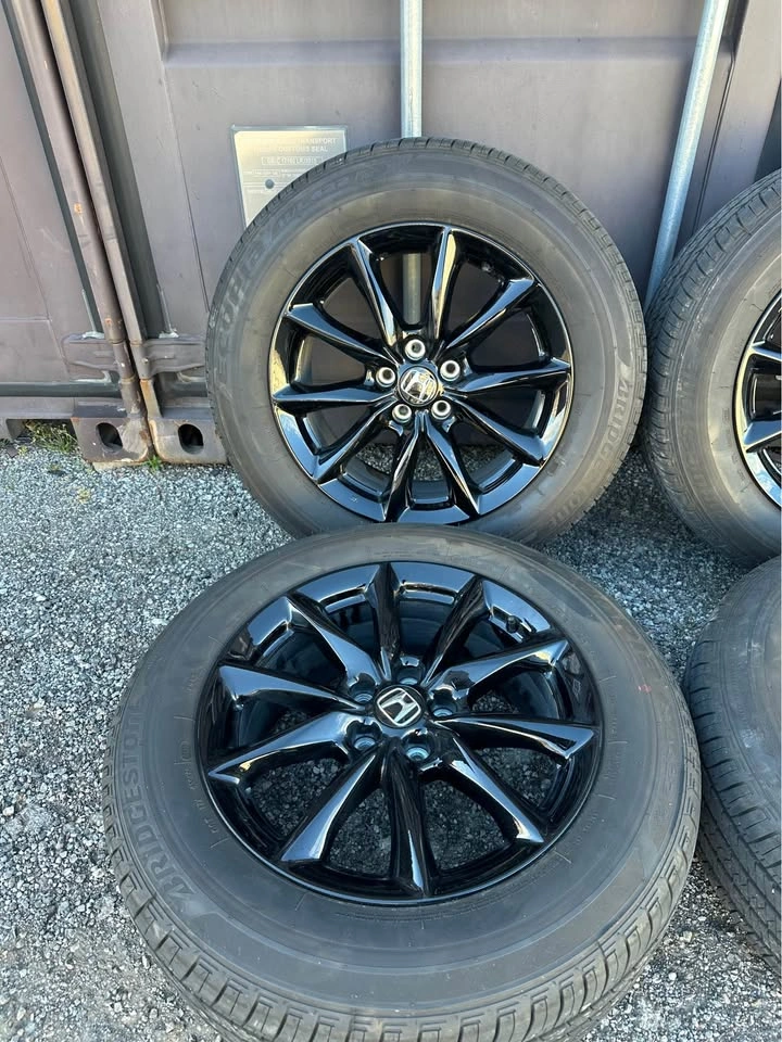 Set of OEM 18” Honda CRV Rims on Bridgestone All Season Tires - photo 3