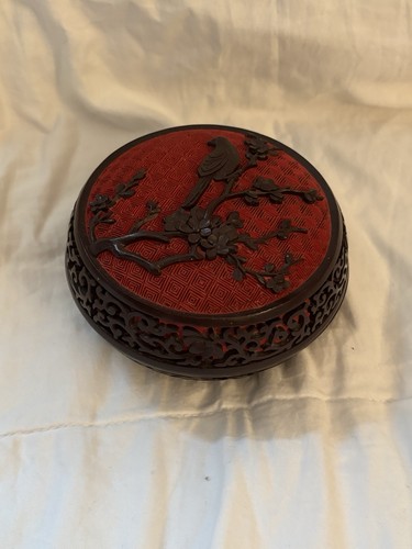 Antique Chinese Cinnabar Round Covered Box Carved Flowers - photo 2