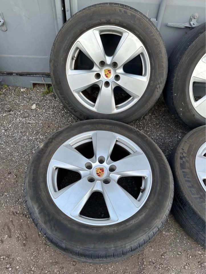 Set of OEM 19” Porsche Cayenne Rims on Michelin Tires - photo 3