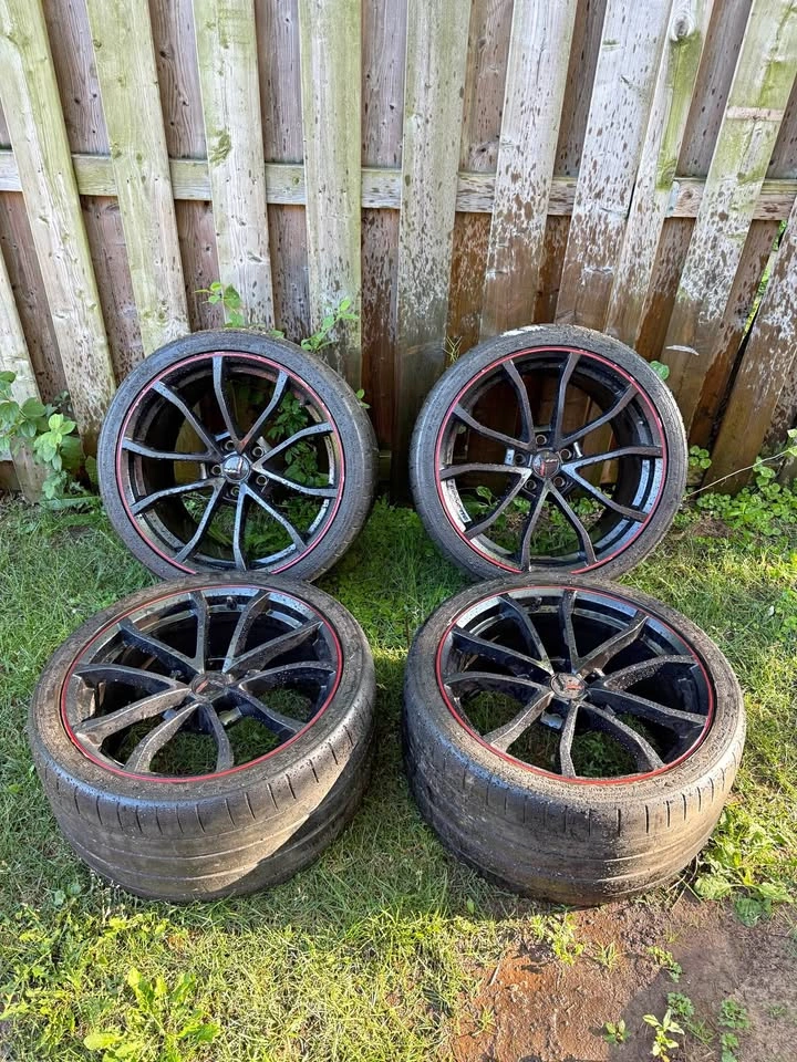 Set of OEM Staggered 20” C7 Corvette Grand Sport Rims