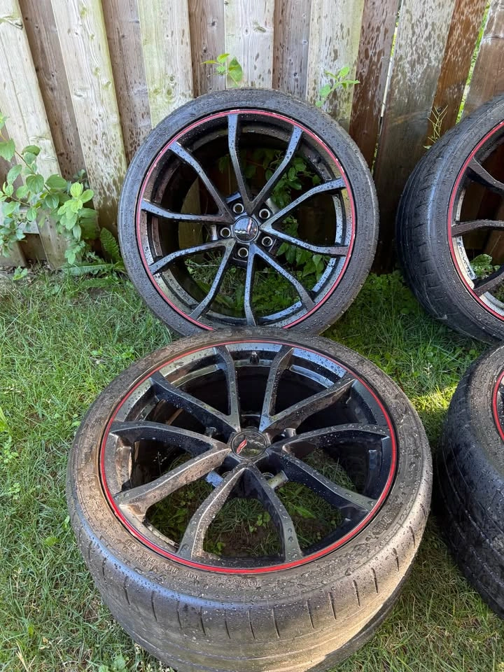 Set of OEM Staggered 20” C7 Corvette Grand Sport Rims - photo 3