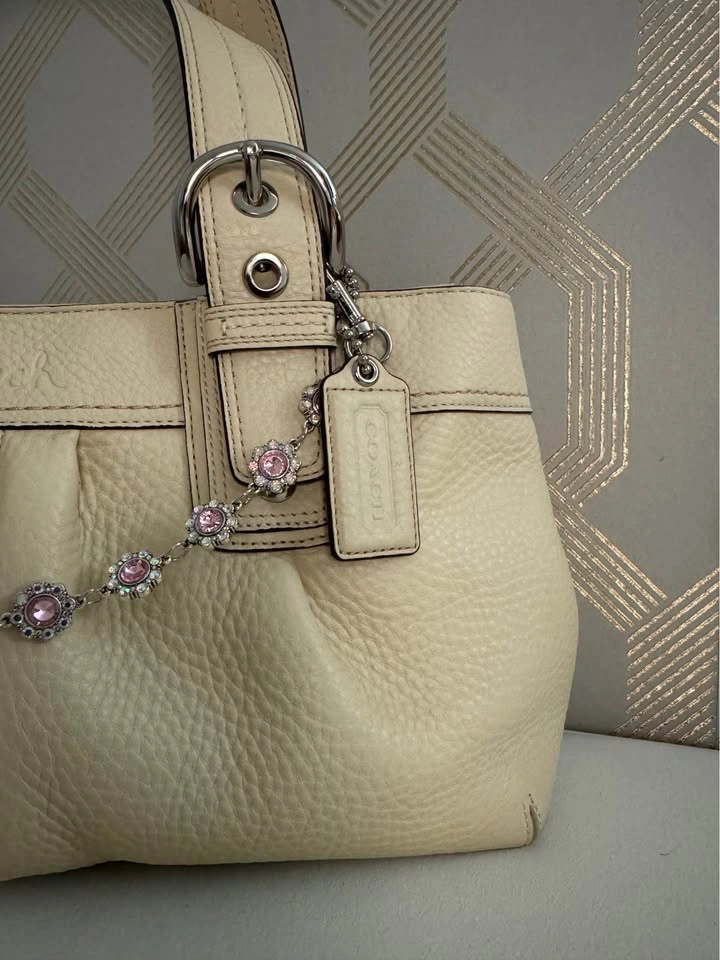 🤍 Coach Soho Pebbled Leather Tote – BNWT 🤍 - photo 2