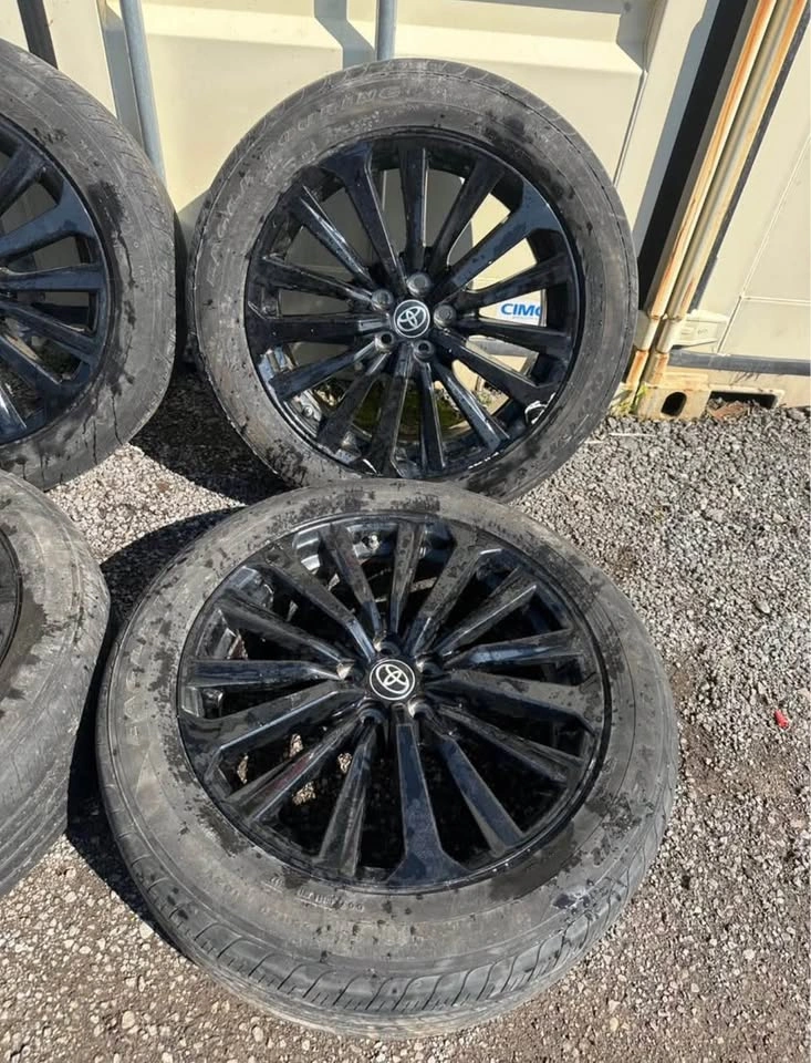 Set of OEM 20” Toyota Highlander XSE Rims on Goodyear Tires - photo 3