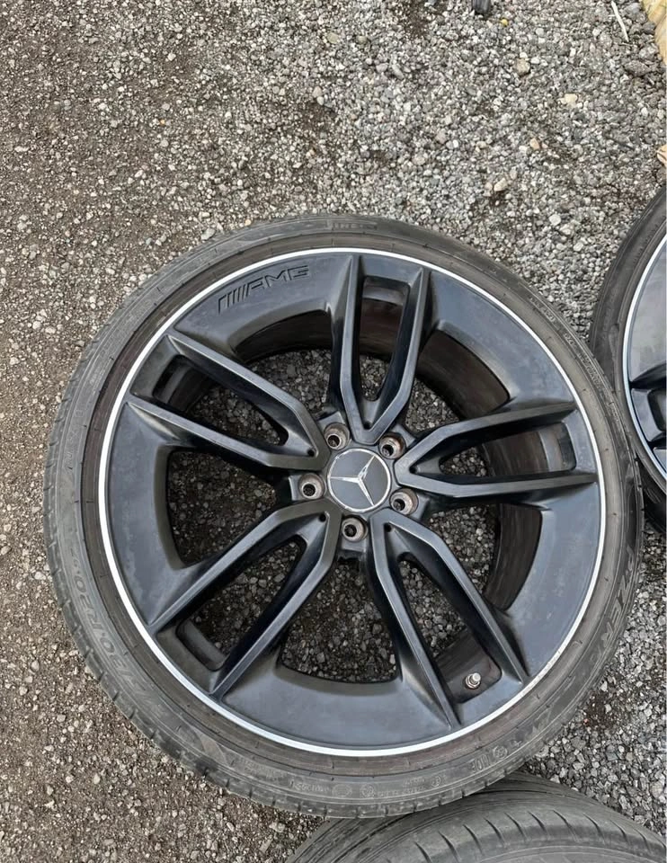 Set of OEM Staggered 20” Mercedes AMG E53 Rims On Pirelli P Zero - photo 4