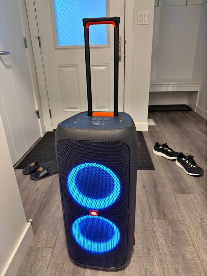 Moving sale! Read description lots of items