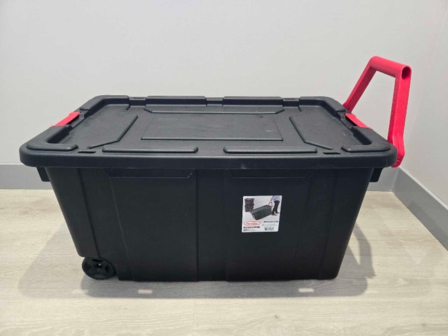 Sterilite 40 Gallon / 150 Liter Wheeled Tote