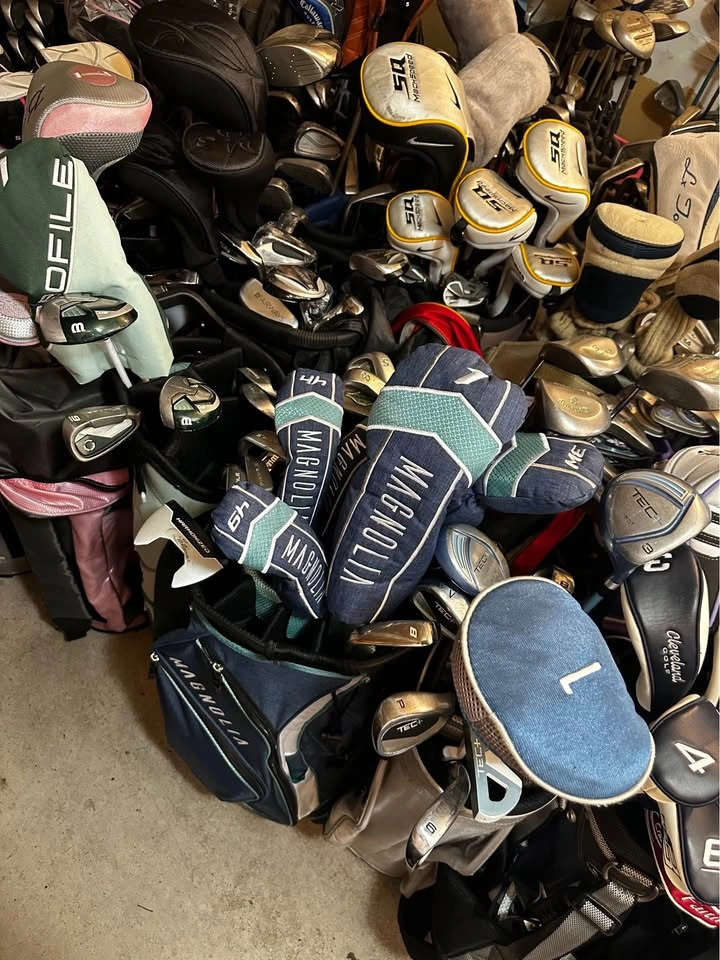 Several Full Women’s Golf Sets Taylor/Callaway/Cleveland/Wilson - photo 2