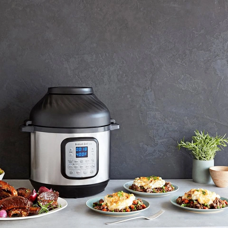 Instant Pot Duo Crisp Pressure Cooker w/ Air Fryer (8 QT)