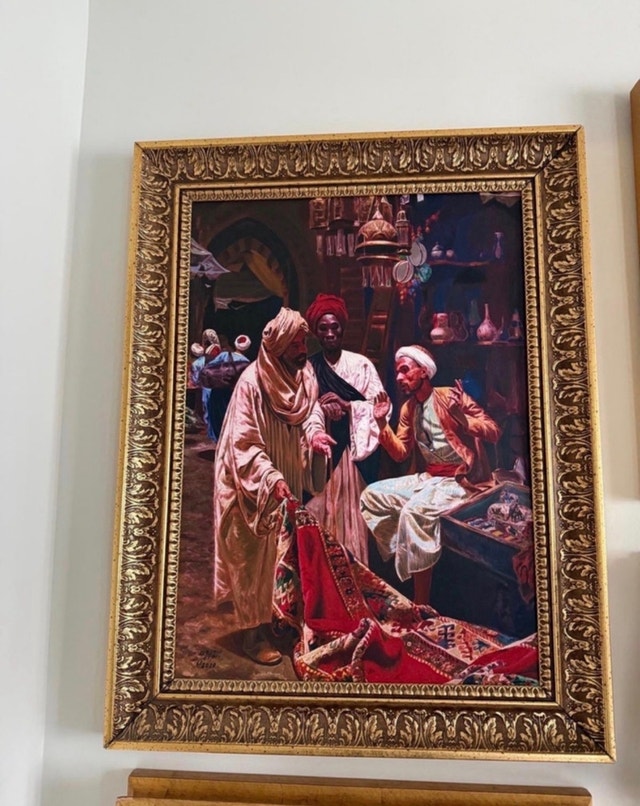“The Carpet Seller in Egypt” Oil Painting - photo 2