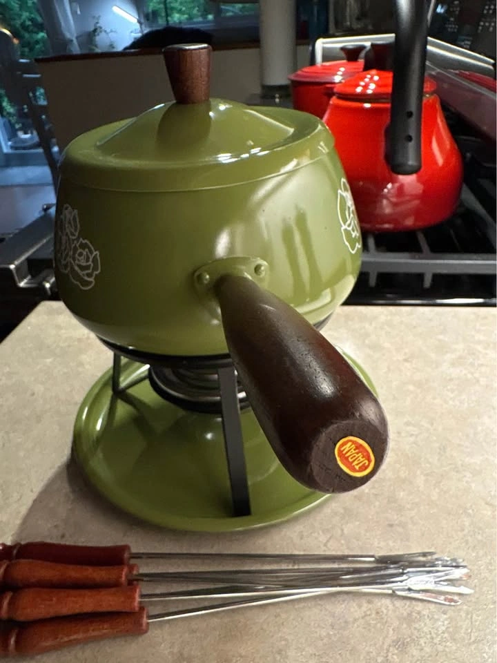 Vintage 1970s Enamel Fondue Set - Avocado Green Pattern 🇯🇵 - photo 2