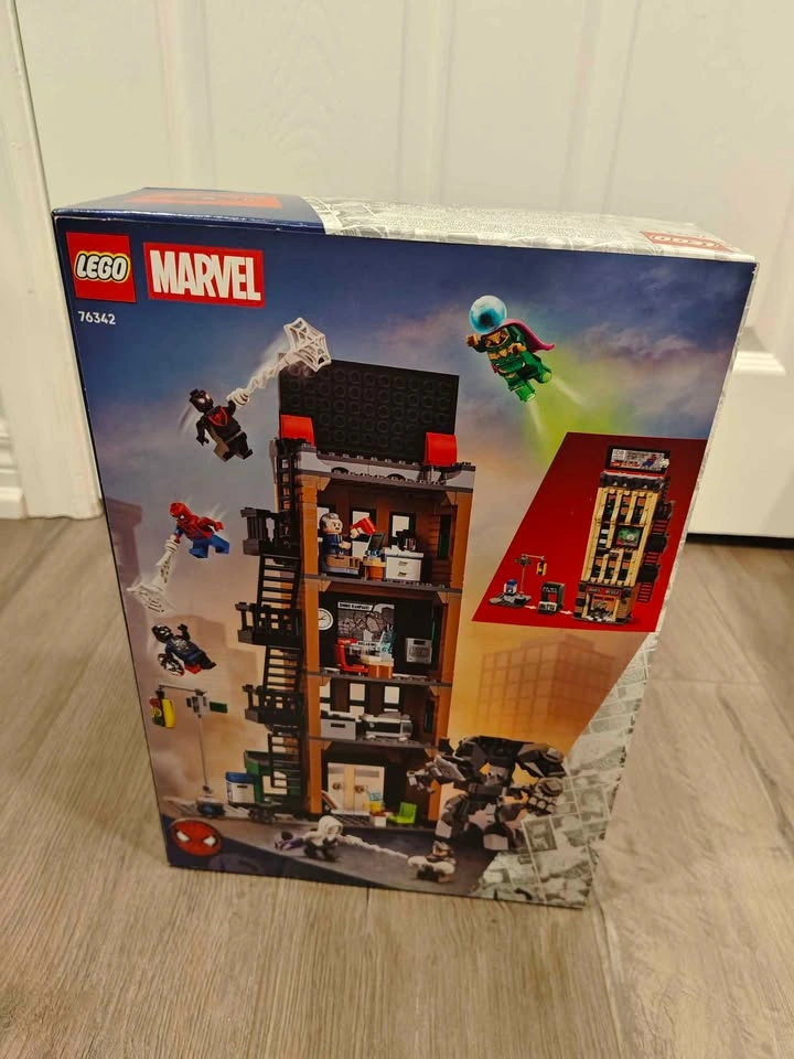 BNIB LEGO Marvel 76342 Spider-Man vs. Mysterio: The Daily Bugle - photo 2