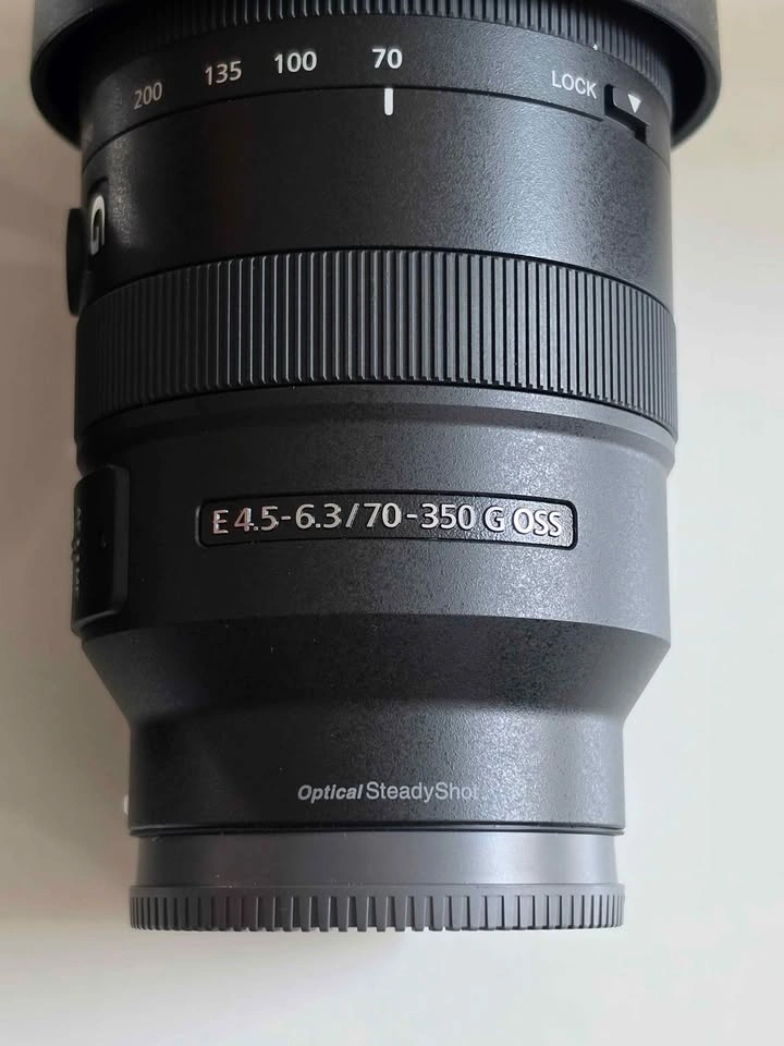 Sony E-Mount APS-C 70-350mm f/4.5-6.3 OSS Telephoto Zoom Lens - photo 4