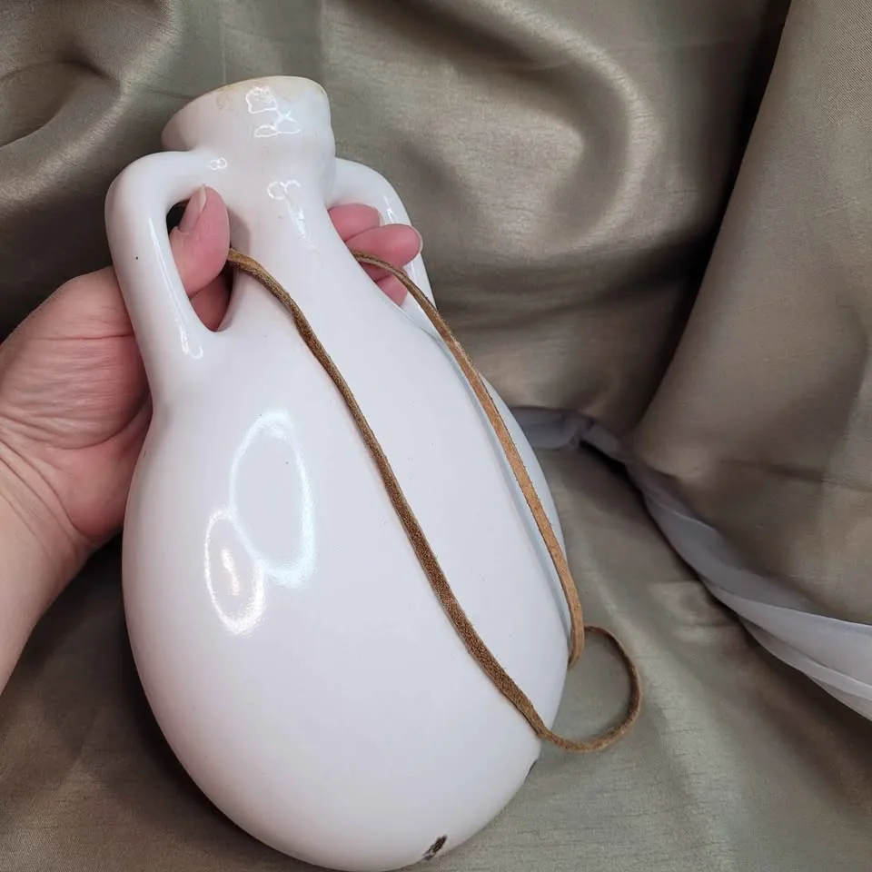 Wall Hanging Pottery Decor 9 1/2" x 7" Vintage image indicator(2)