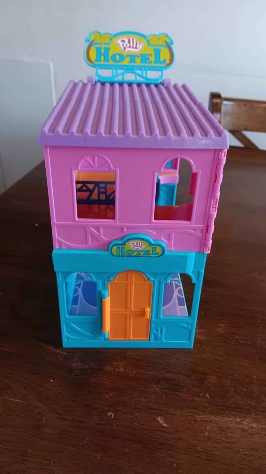 Polly Pocket Polly Hotel Playset with Furniture Accessories - photo 3