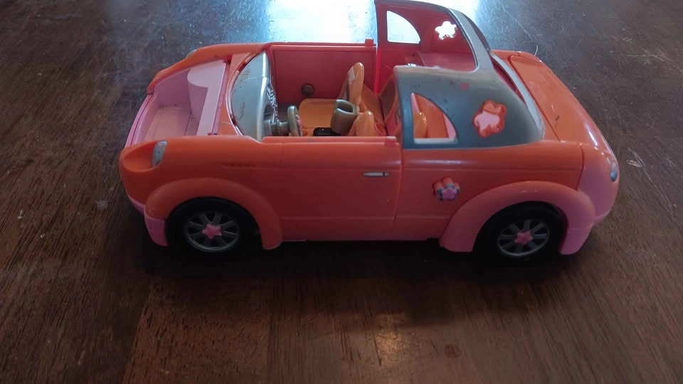 Polly Pocket Cruisin' Pet Party Car - photo 4