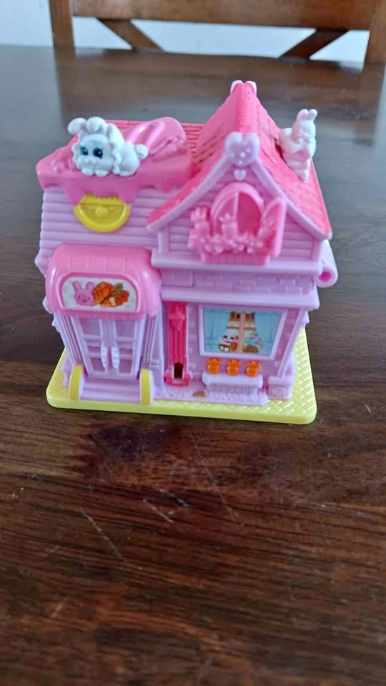Shopkins Lil' Secrets Secret Shop Bunny Bow-tique