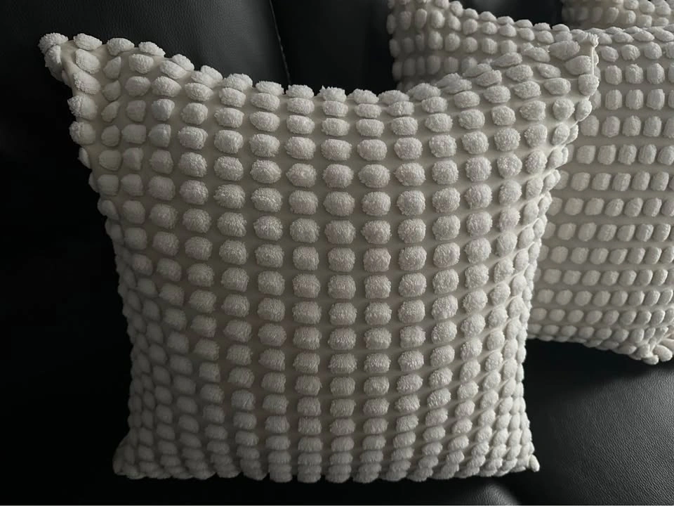 Set of 4 50cmx50cm Cream Textured Throw Pillows - photo 3