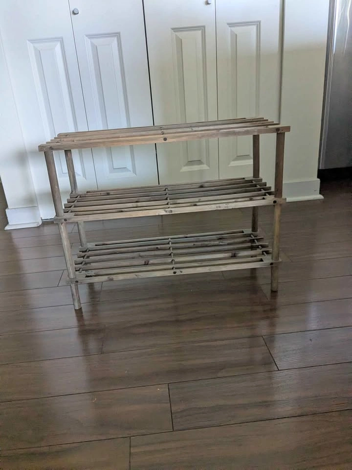 Shoe rack