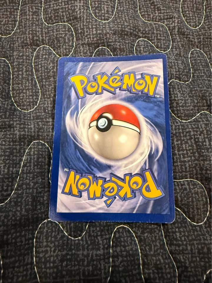 (Trades) Charizard & Ancient Mew - photo 3